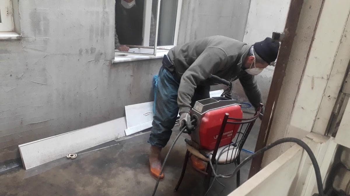 Balkon ve Yağmur Gideri Açma